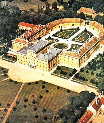 Dvorac Esterhaza u Ma�arskoj, u kojem je i Haydn radio